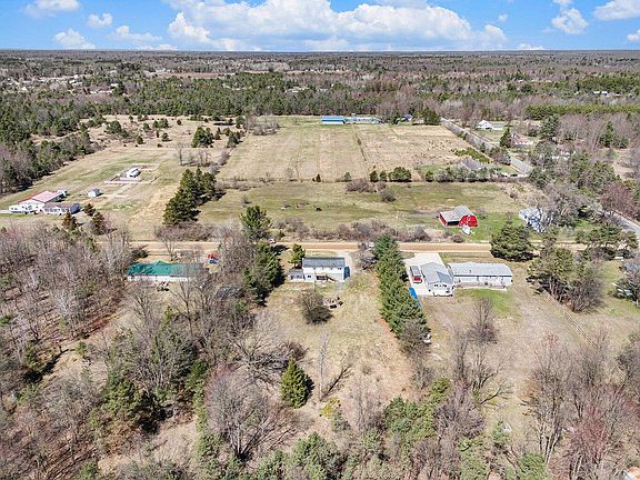 5th image of 3335 E Tyler Rd