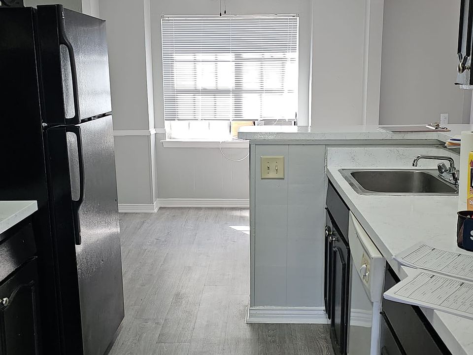 1st image of 3417 Coker St