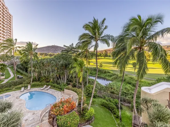 3050 Ala Poha Pl APT 4E, Honolulu, HI 96818