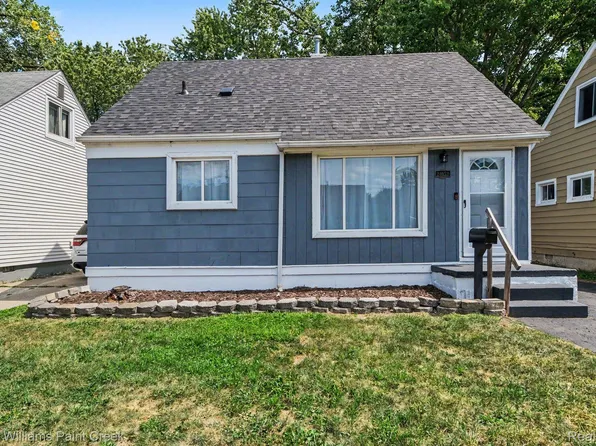 24652 Lauren Ave, Warren, MI 48089