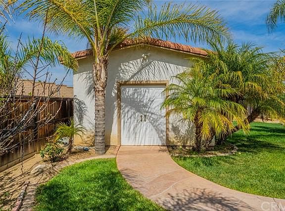 3rd image of 31104 Three Oaks Dr