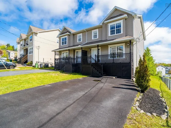 73 Darlington Dr, Middle Sackville, NS B4E 0H4