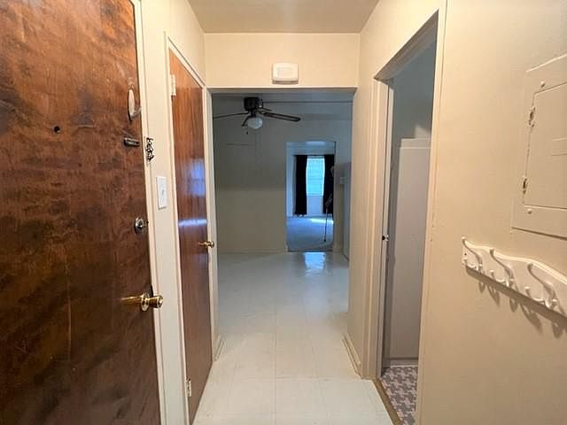 1st image of 1041 Parkway Dr APT 3