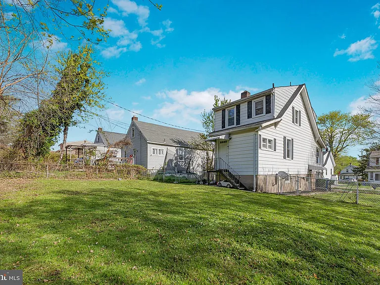 4517 Woodlea Ave — Photo 24