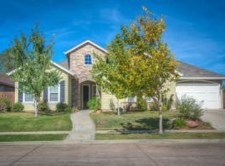 19492 Carnegie Dr, Redding, CA 96003