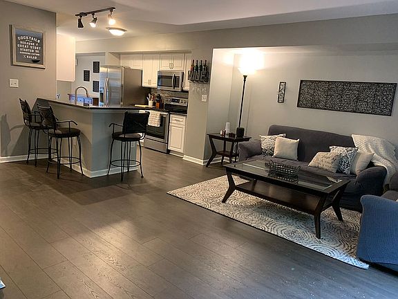 5th image of 315 Mount Pleasant St