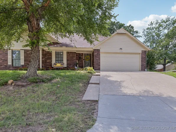 2244 W 45th St, Tulsa, OK 74107