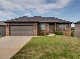 1503 E Fairwind, Ozark, MO 65721