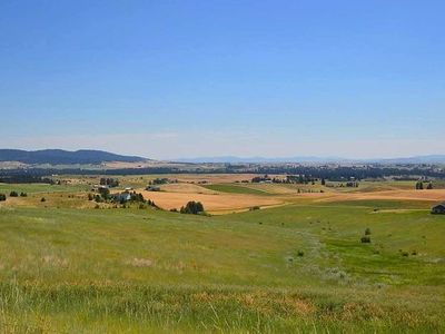 10112 E Valaneov Ln, Valleyford, WA, 99036