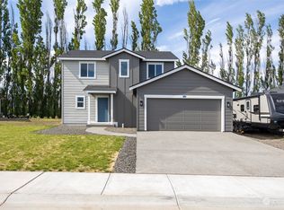 506 Chinook Winds Ln, Tieton, WA 98947