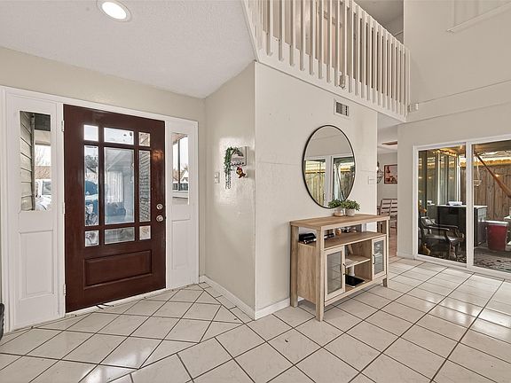 5th image of 3214 Meadway Dr