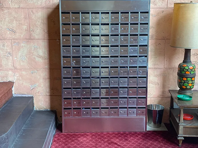 Brevort Hotel -6326 Lexington Ave. — Photo 10
