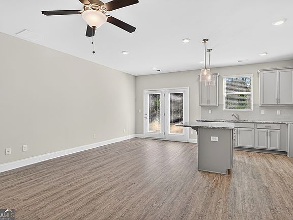 7th image of this home