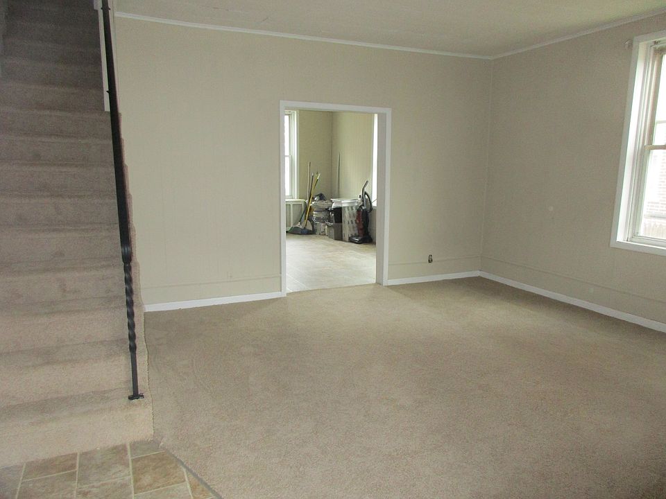 2nd image of 37 3rd Ave