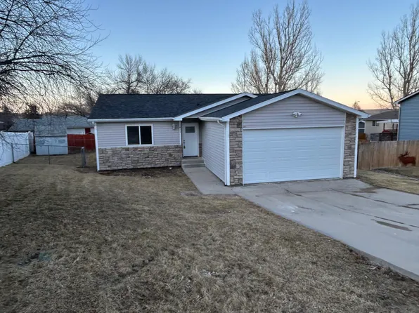 1411 N Heights Dr, Sheridan, WY 82801