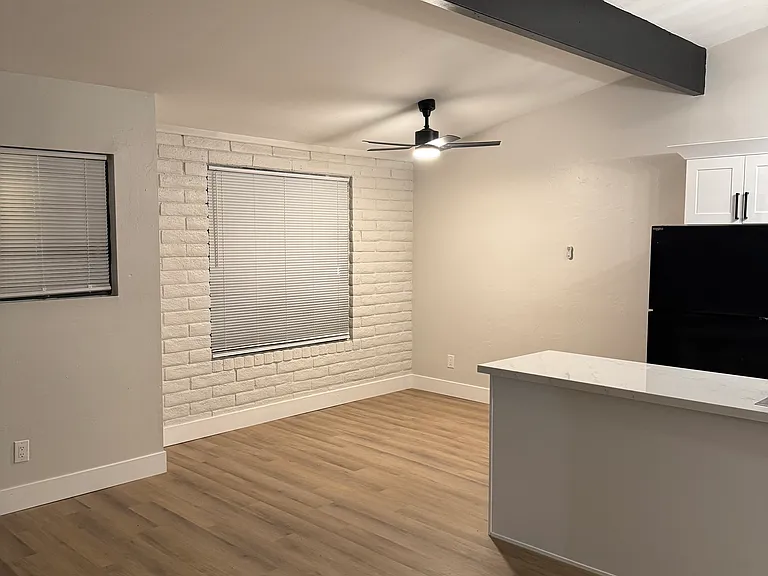 569 Campbell St #D — Photo 5