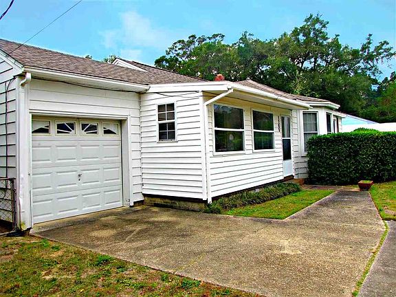5th image of 1209 Poppy Ave