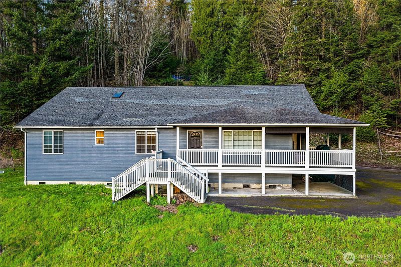 3rd image of 118 Clark Creek Road