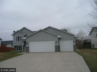804 S Walnut St, Belle Plaine, MN 56011
