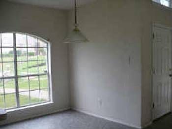 3rd image of 1021 Sabrina Ct