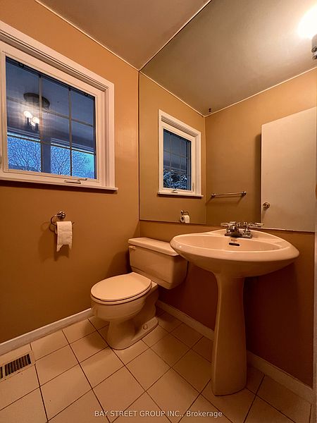 Toronto House for rent - 5 Bedrooms — photo 30