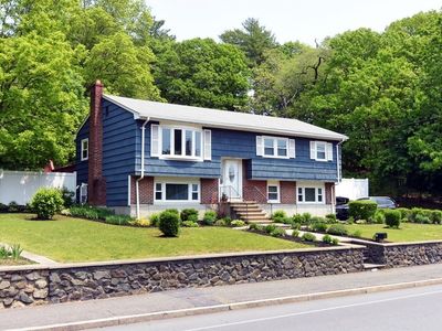 497 Lowell St, Peabody, MA, 01960