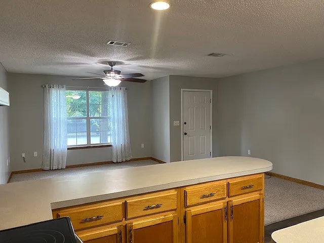 5105 Lake Dr — Photo 8