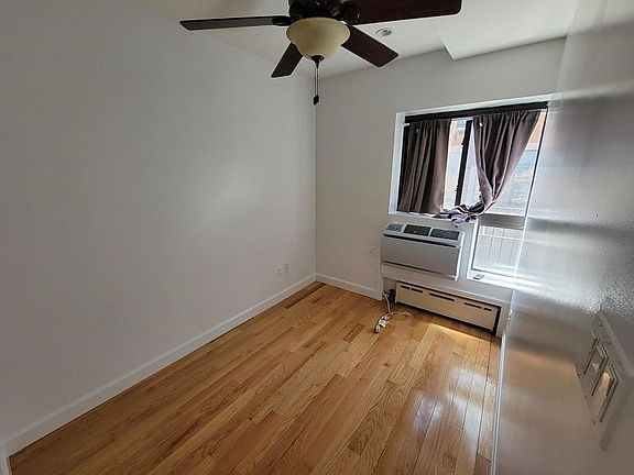 4th image of 340 Amsterdam Ave #502