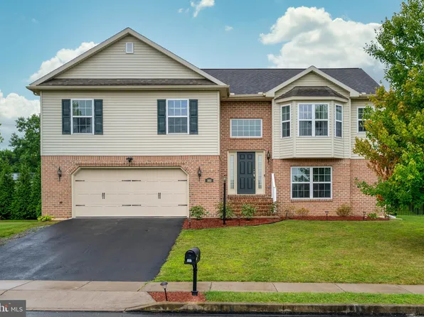 103 Hollow Ln, Dillsburg, PA 17019