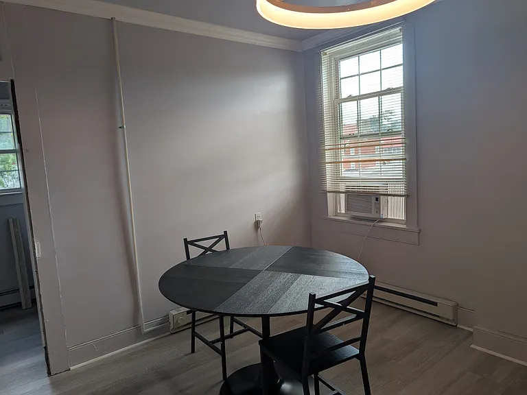 205 1/2 E Boscawen St — Photo 3