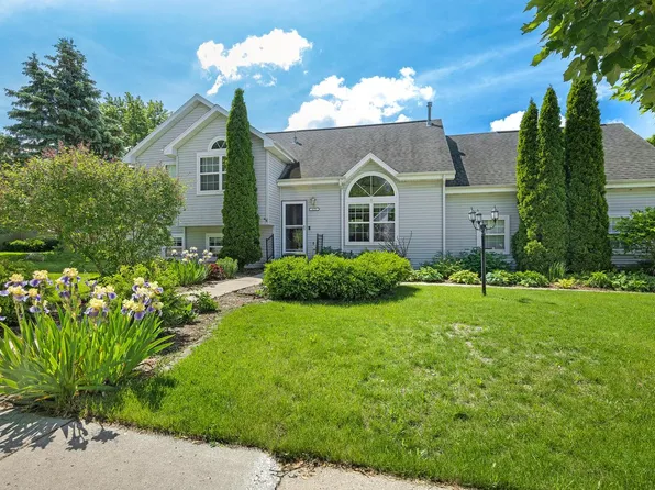 429 Bittersweet LANE, Plymouth, WI 53073