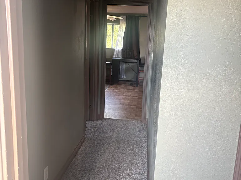 1402 Canterbury Dr #B — Photo 5