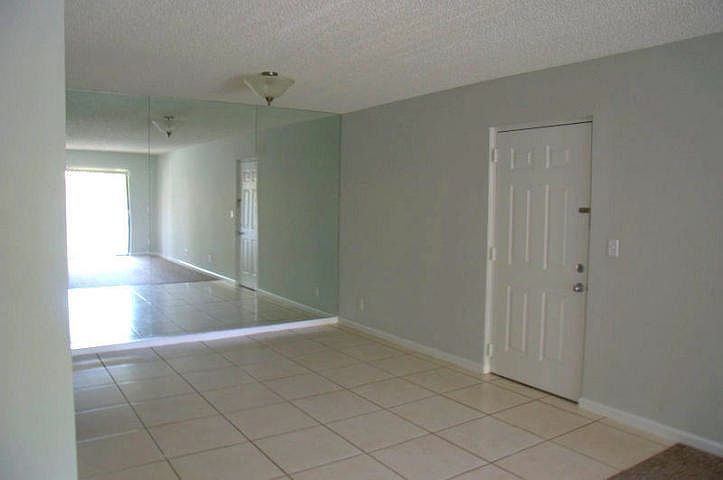 2nd image of 9960 Pineapple Tree Dr APT 204