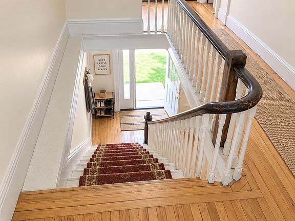3rd image of 11 Pond St #2