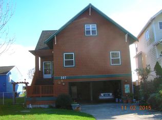 207 Iverson Rd, Camano Island, WA 98282