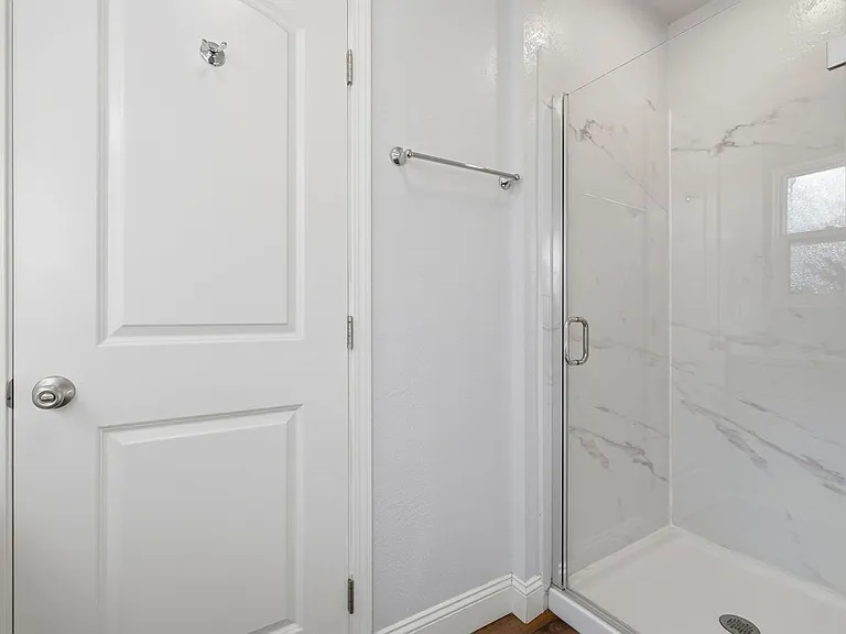 708 Broadway — Photo 5