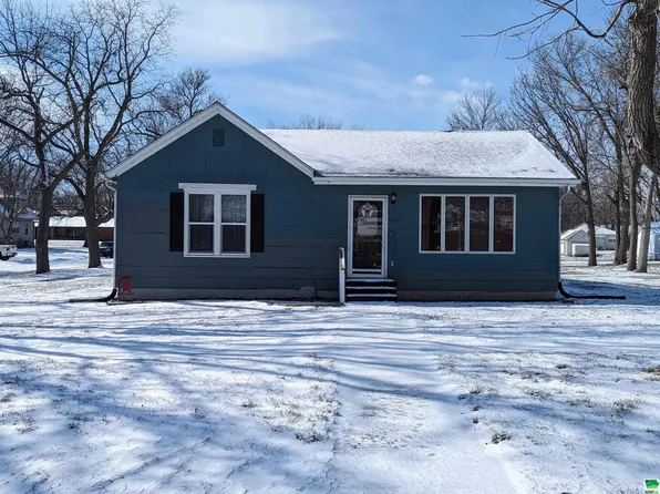 412 Highland St, Wakefield, NE 68784
