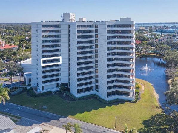 5950 Pelican Bay Plz S APT 606