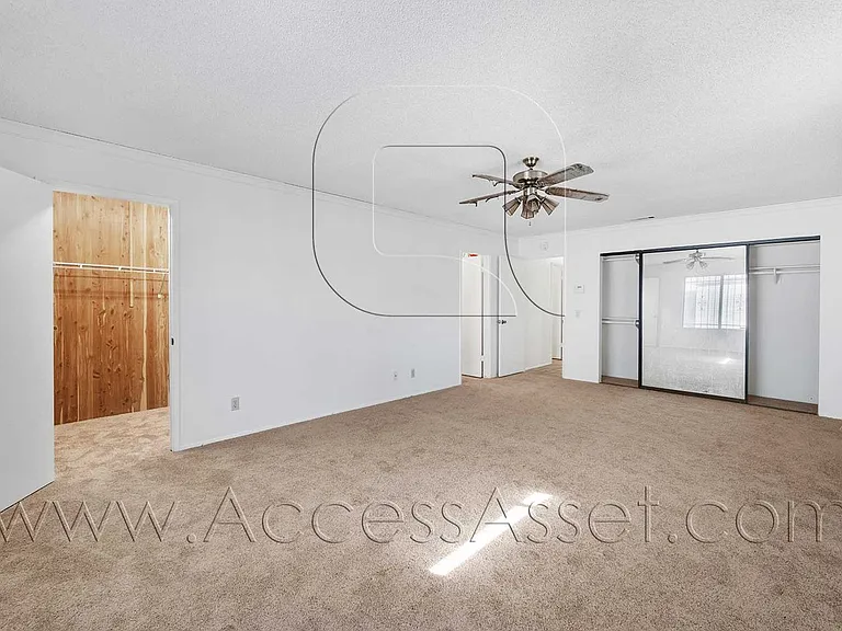 1700 Walden Ln — Photo 9