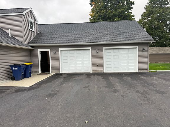 2 Car Garage
