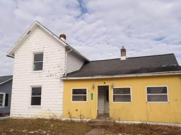 5460 Beecher Rd, Osseo, MI 49266