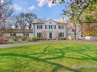 610 Thornwood Ln, Northfield, IL