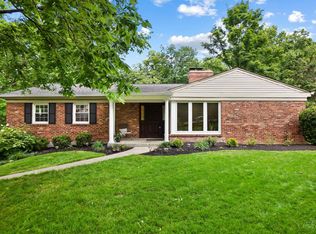 5683 Oakvista Dr, Cincinnati, OH 45227