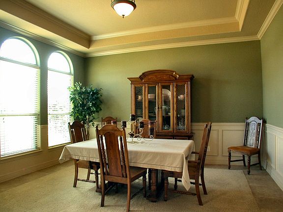 3rd image of 3255 Roan Way