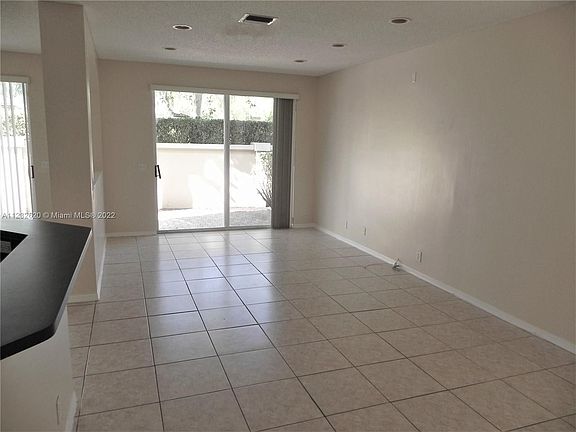 4th image of 149 NW 107th Ter