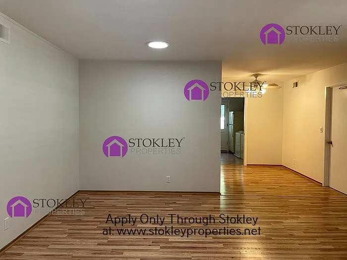 4 bed, 3.0 bath, 2696 sqft, $5,595 — Photo 3