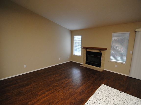 5th image of 7805 Ivy Hill Way