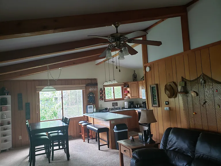 1983 Long Lake Ln — Photo 5