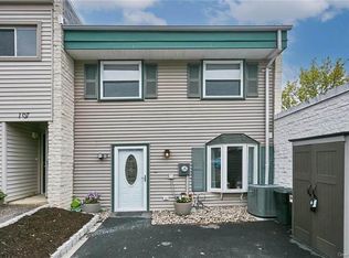 109 Country Club Dr, Florida, NY 10921