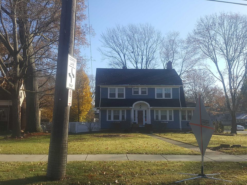 1st image of 4597 W 220th St